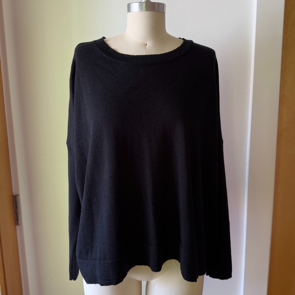 J. Crew 100% Merino Wool Boxy Round Neck Dropped Shoulder Lightweight‎ Sweater-S